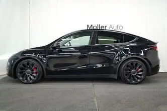 Tesla Model Y, 155 kW, electric, automatic, four-wheel drive