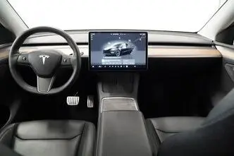 Tesla Model Y, 155 kW, electric, automatic, four-wheel drive