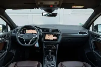 Volkswagen Tiguan, 180 kW, elekter, automaat, esivedu