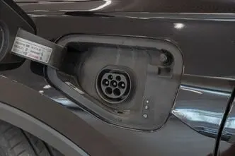 Volkswagen Tiguan, 1.4, 110 kW, подключаемый гибрид, автомат, передний привод