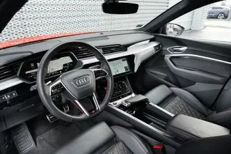 Audi SQ8, 370 kW, electric, automatic, four-wheel drive