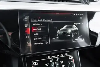 Audi SQ8, 370 kW, electric, automatic, four-wheel drive