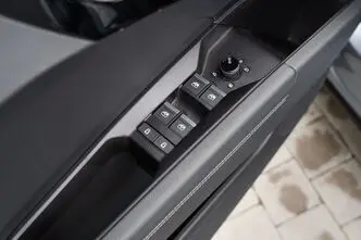 Audi Q4 e-tron, 220 kW, электричество, автомат, полный привод