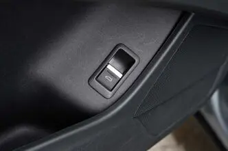 Audi Q4 e-tron, 220 kW, электричество, автомат, полный привод