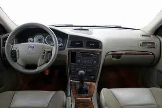 Volvo V70, 2.4, 184 kW, diesel, manual, front-wheel drive