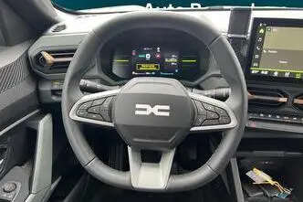 Dacia Duster, 1.6, 104 kW, гибрид, автомат, передний привод