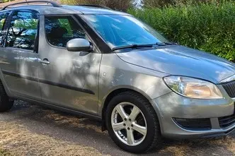 Škoda Roomster, 1.2, 77 kW, bensiin, manuaal, esivedu