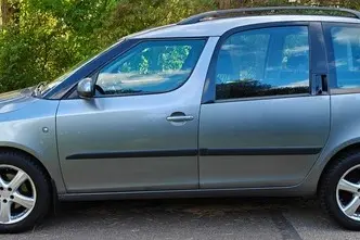 Škoda Roomster, 1.2, 77 kW, bensiin, manuaal, esivedu