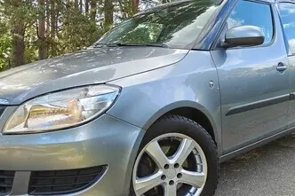 Škoda Roomster, 1.2, 77 kW, bensiin, manuaal, esivedu
