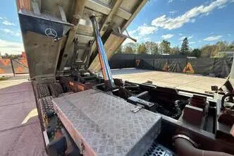 Mercedes-Benz Arocs 2658 6x4, 425 kW, diesel, automatic
