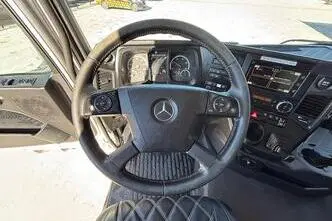 Mercedes-Benz Arocs 2658 6x4, 425 kW, diesel, automatic