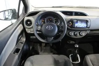 Toyota Yaris, 1.5, 82 kW, bensiin, manuaal, esivedu