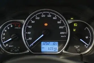 Toyota Yaris, 1.5, 82 kW, bensiin, manuaal, esivedu