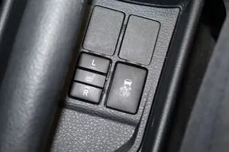 Toyota Yaris, 1.5, 82 kW, bensiin, manuaal, esivedu