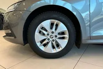 Škoda Octavia, 1.0, 81 kW, гибрид, автомат, передний привод
