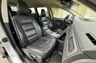 Volvo V70, 2.4, 120 kW, diisel, automaat, esivedu