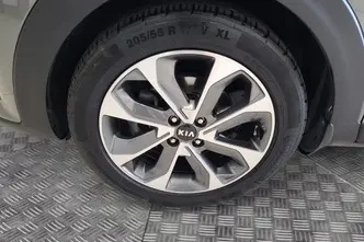 Kia Stonic, 1.0, 88 kW, bensiin, automaat, esivedu
