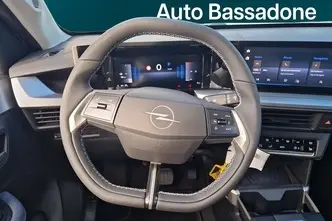 Opel Frontera, 1.2, 107 kW, hübriid, automaat, esivedu