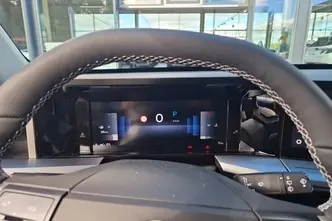 Opel Frontera, 1.2, 107 kW, hübriid, automaat, esivedu