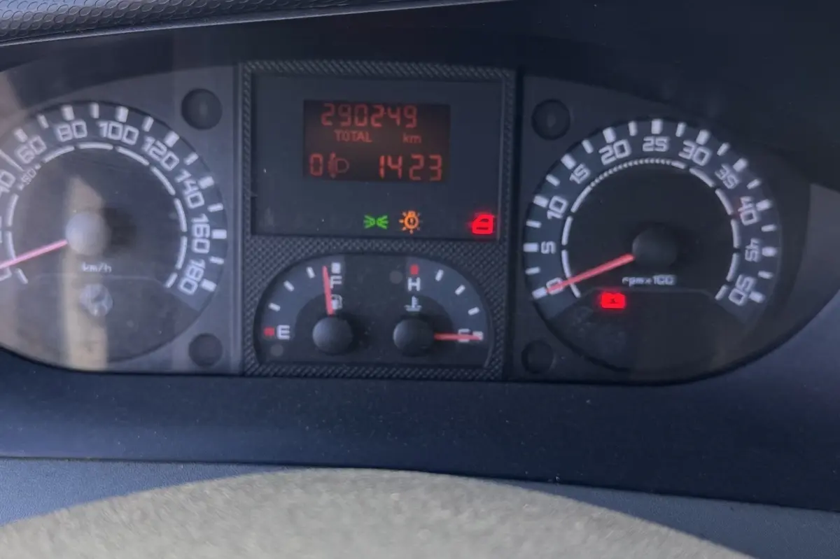 Iveco Daily, 3.0, 107 kW, diesel, manual, rear-wheel drive