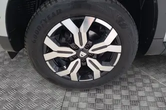 Dacia Duster, 1.3, 110 kW, бензин, механическая, полный привод
