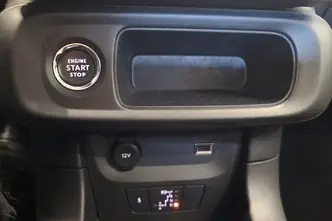 Citroën C3, 1.2, 81 kW, bensiin, automaat, esivedu