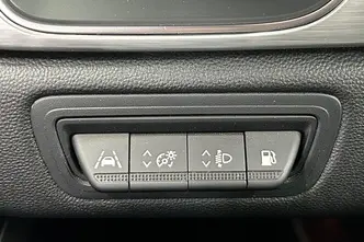 Renault Captur, 1.6, 117 kW, pistikhübriid, automaat, esivedu
