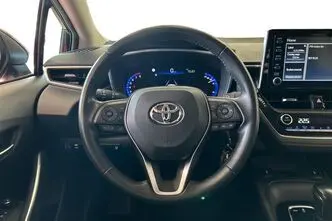 Toyota Corolla, 1.5, 92 kW, бензин, автомат, передний привод