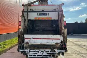 Scania P, 302 kW, diesel, automatic