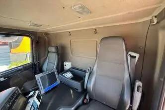 Scania P, 302 kW, diesel, automatic