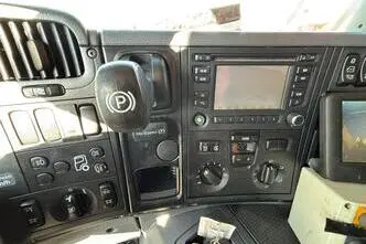 Scania P, 302 kW, diesel, automatic