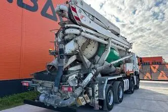 Volvo FMX 500 8x4, 375 kW, diesel, automatic