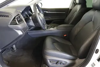 Toyota Camry, 2.5, 131 kW, hübriid, automaat, esivedu