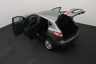 Nissan Qashqai, 1.2, 85 kW, бензин, механическая, передний привод