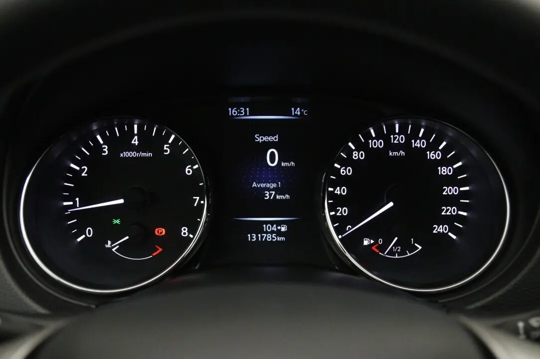 Nissan Qashqai, 1.2, 85 kW, бензин, механическая, передний привод