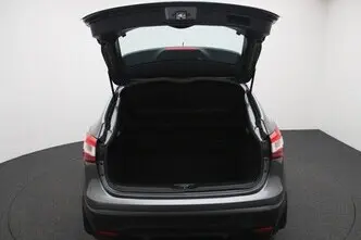 Nissan Qashqai, 1.2, 85 kW, бензин, механическая, передний привод