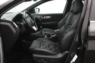 Nissan Qashqai, 1.2, 85 kW, бензин, механическая, передний привод