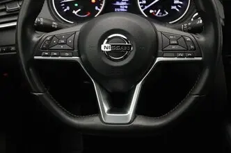 Nissan Qashqai, 1.2, 85 kW, бензин, механическая, передний привод