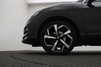 Nissan Qashqai, 1.2, 85 kW, бензин, механическая, передний привод