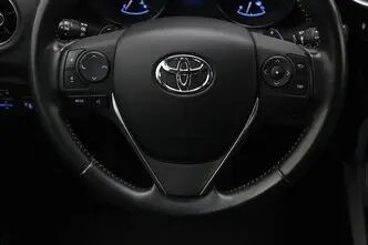 Toyota Auris, 1.6, 97 kW, bensiin, automaat, esivedu