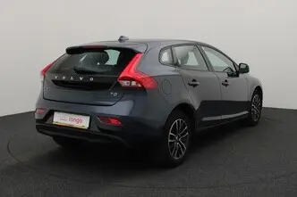 Volvo V40, 2.0, 90 kW, petrol, manual, front-wheel drive