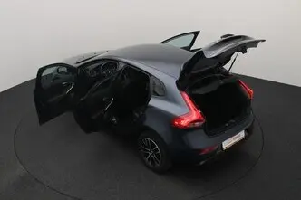 Volvo V40, 2.0, 90 kW, petrol, manual, front-wheel drive