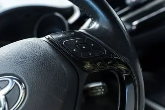 Toyota C-HR, 1.8, 90 kW, pistikhübriid, automaat, esivedu