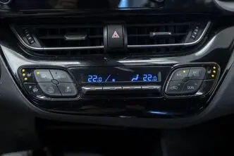 Toyota C-HR, 1.8, 90 kW, pistikhübriid, automaat, esivedu