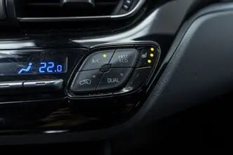 Toyota C-HR, 1.8, 90 kW, pistikhübriid, automaat, esivedu