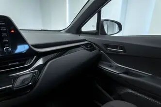 Toyota C-HR, 1.8, 90 kW, pistikhübriid, automaat, esivedu