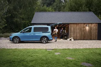 Ford Tourneo, 2.0, 75 kW, diesel, manual, front-wheel drive