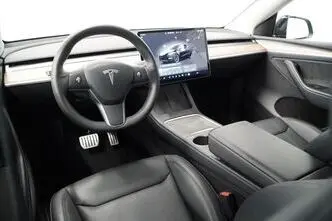 Tesla Model Y, 155 kW, electric, automatic, four-wheel drive