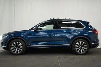 Volkswagen Touareg, 3.0, 250 kW, hybrid, automatic, four-wheel drive