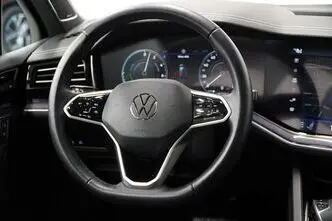 Volkswagen Touareg, 3.0, 250 kW, hybrid, automatic, four-wheel drive